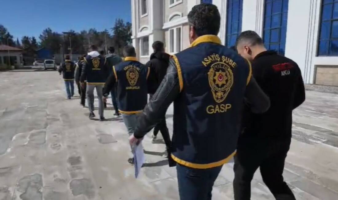 Adıyaman İl Emniyet Müdürlüğü ekiplerince yürütülen "Sanal Devriye" faaliyetleri kapsamında