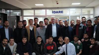 AK Parti Adıyaman Milletvekili Hüseyin Özhan, beraberindeki heyetle birlikte Veysel