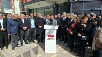 CHP Adıyaman İl Başkanlığı tarafından CHP İl Başkanlığı önünde düzenlenen
