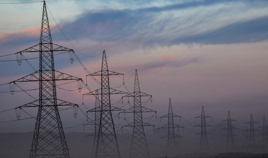 Irak Elektrik Bakanlığı, ülke genelindeki elektrik şebekesinin tamamen devre dışı