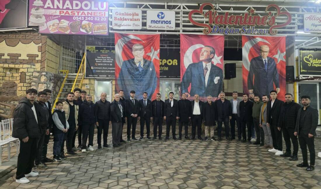 Besni Ülkü Ocakları tarafından düzenlenen geleneksel iftar programında teşkilat üyeleri