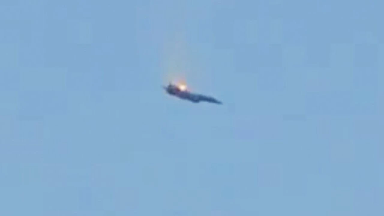 ABD Hava Kuvvetleri'ne ait savaş uçağı F-15E Strike Eagle, Kuveyt'te