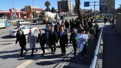 Adıyaman'da 1-7 Mart Yeşilay Haftası kapsamında farkındalık yürüyüşü düzenlendi. Yürüyüş