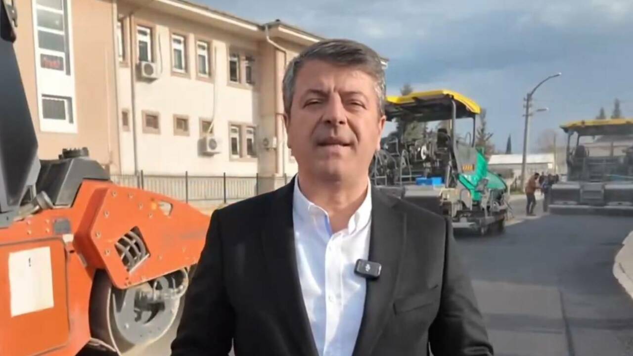 Adıyaman Belediyesi, altyapısı yenilenen bölgelerde asfalt serimine devam ediyor.. Belediye