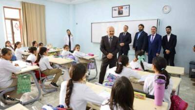 Adıyaman Valisi Osman Varol, eğitim alanına yönelik çalışmalar ve öğrenci