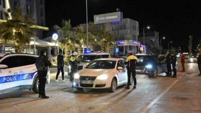 Adıyaman İl Emniyet Müdürlüğü ekiplerince, kent genelinde asayiş suçlarının önlenmesi,