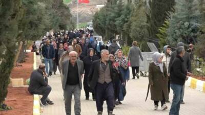 Adıyaman’da 6 Şubat depremlerinde hayatını kaybedenlerin depremzede yakınları Ramazan ayının