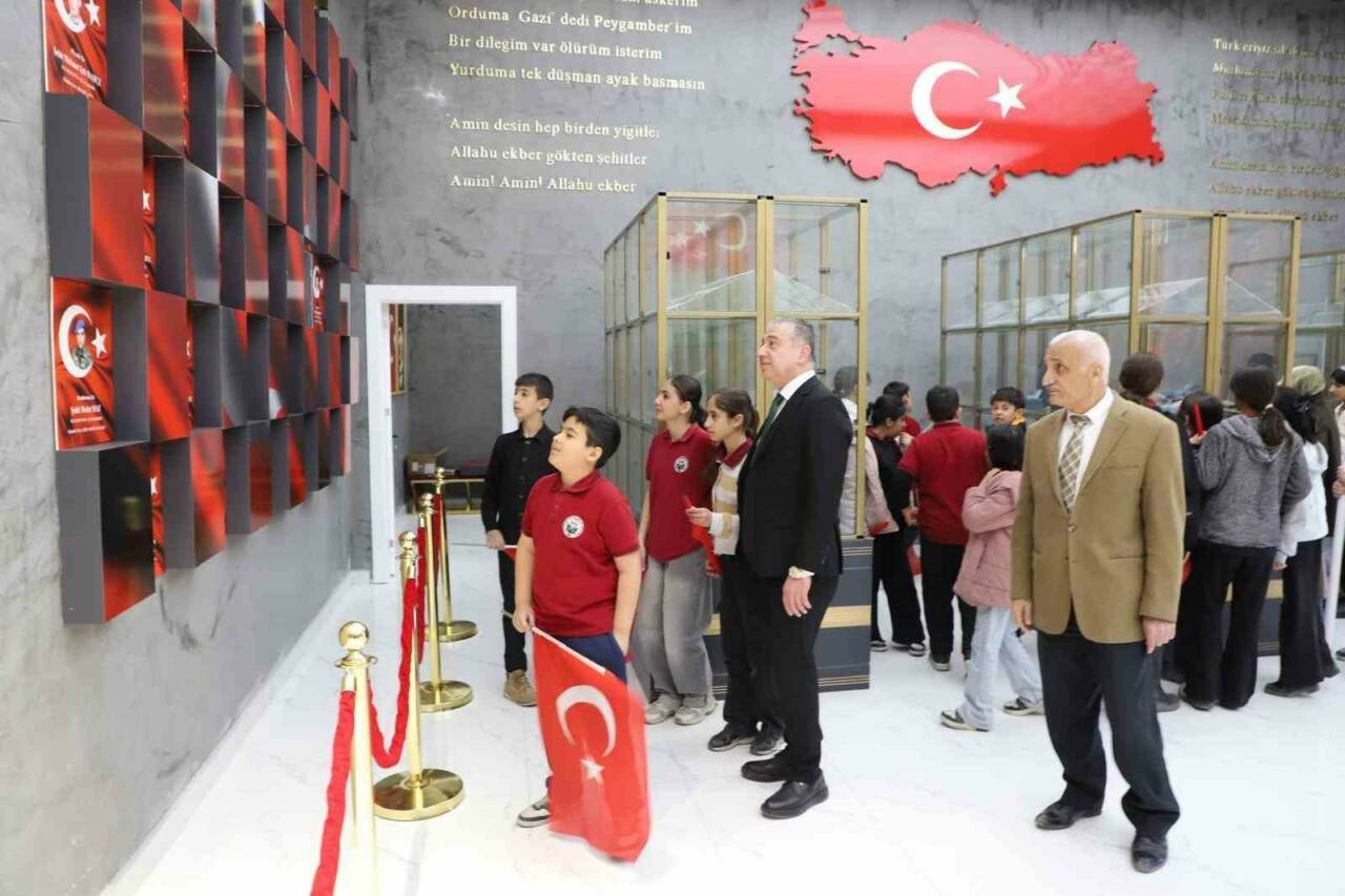 Adıyaman Aile ve Sosyal Hizmetler İl müdürlüğü şehit kabirlerinin bakım,