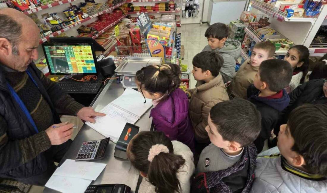 Adıyaman’da özel bir okulun öğrencileri, Osmanlı’dan günümüze uzanan "Zimem defteri"