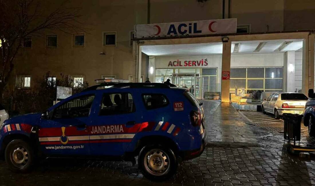 Akrabalar arasında çıkan taşlı ve sopalı kavgada 1’i ağır 4