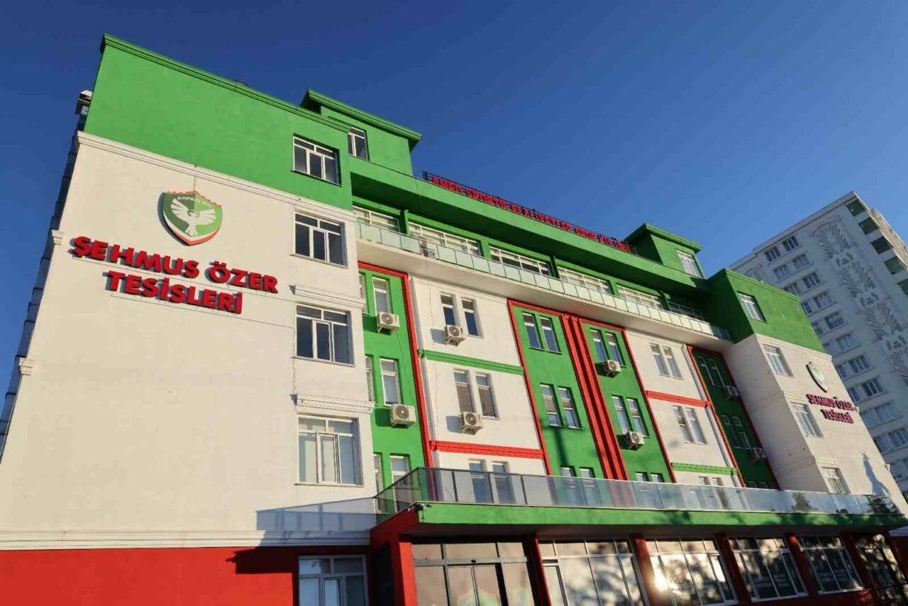 Amed Sportif Faaliyetler Kulübü, hakkında çıkan 'FIFA’dan süresiz transfer yasağı'