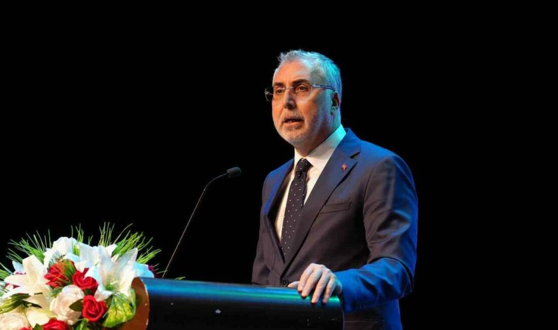 Çalışma ve Sosyal Güvenlik Bakanı Vedat Işıkhan Gaziantep’te, "Gençliğin Üretim