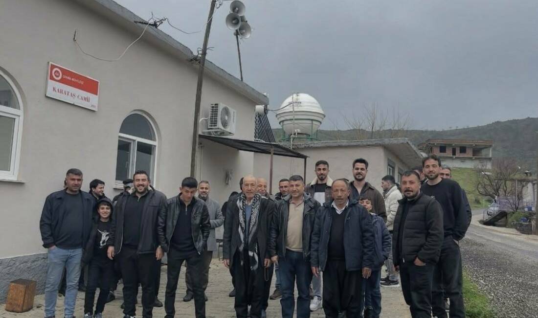 Diyarbakır'ın Çermik ilçesinde 176 yıldır devam eden bayramlaşma geleneği; namaz