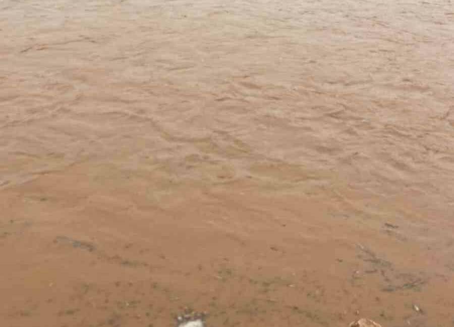 Diyarbakır’ın Çınar ilçesinde etkili olan sağanak nedeni ile bazı noktalarda