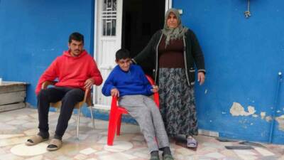 Adıyaman’da yaşayan 53 yaşındaki anne Reyhan Bali, 2 engelli çocuğuna