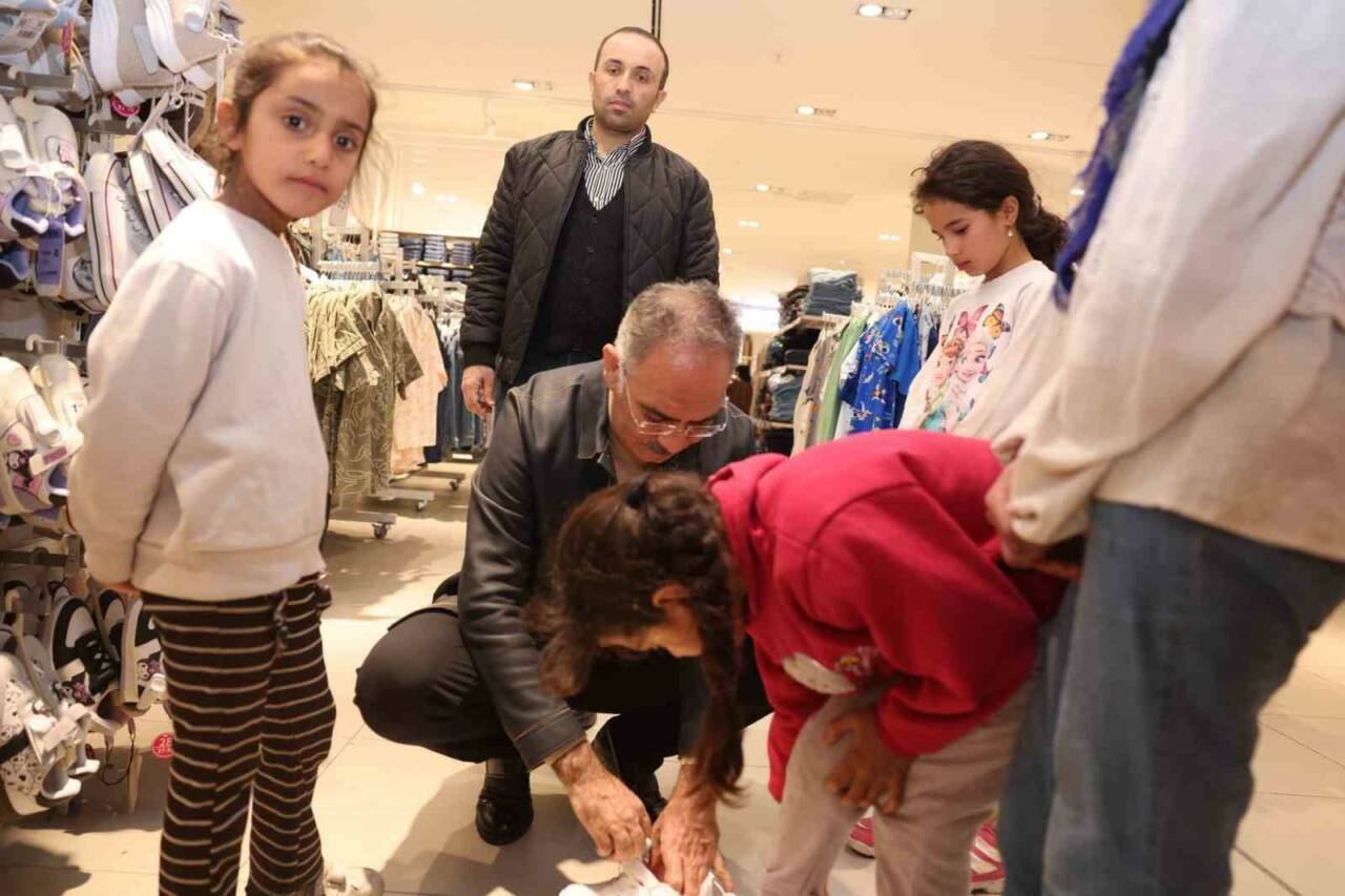 Şanlıurfa’nın Eyyübiye ilçesinde başta yetim çocuklar olmak üzere ihtiyaç sahibi