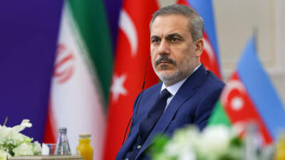 Dışişleri Bakanı Hakan Fidan, "Çatışma bölgelerindeki vatandaşlarımızı yakından izliyoruz. Şu