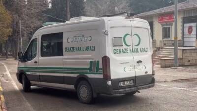 Gaziantep’te çalıştığı fabrikada forkliften düşerek ağır yaralanan işçi, tedavi gördüğü