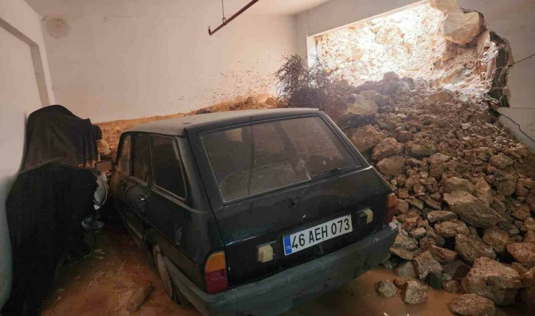 Gaziantep’te 2 gündür etkili olan şiddetli yağmur nedeniyle 7 katlı