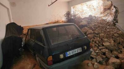 Gaziantep’te 2 gündür etkili olan şiddetli yağmur nedeniyle 7 katlı