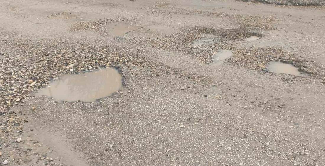 Adıyaman’ın Gölbaşı ilçesinde Turan Özdemir Caddesi üzerinde iş yerleri bulunan