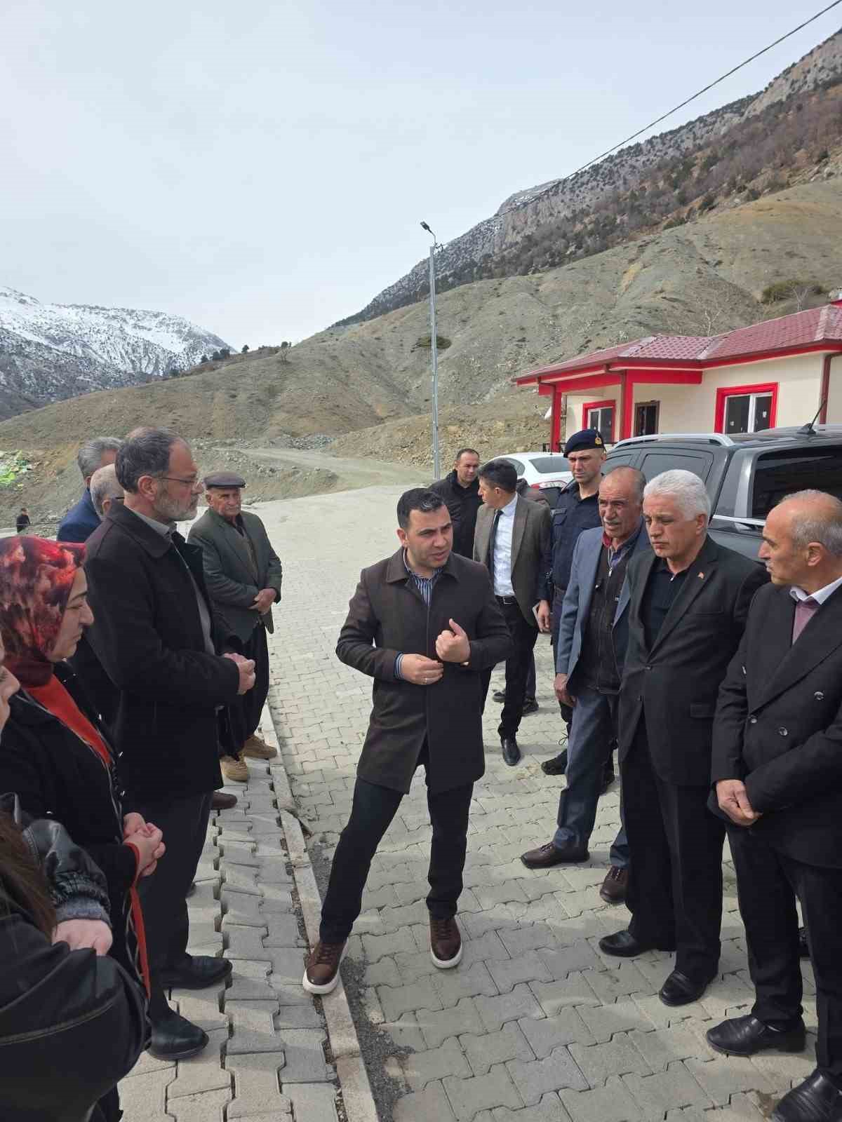 Gölbaşı Kaymakamı Kadir Algın, İl Genel Meclis üyeleri ve beraberindeki