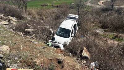 Adıyaman’ın Gölbaşı ilçesinde köpeğe çarpmamak için ani manevra yapılan hafif