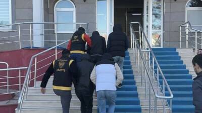 Adıyaman’ın Gölbaşı ilçesinde iş yerlerinde hırsızlık olaylarına karıştığı iddia edilen