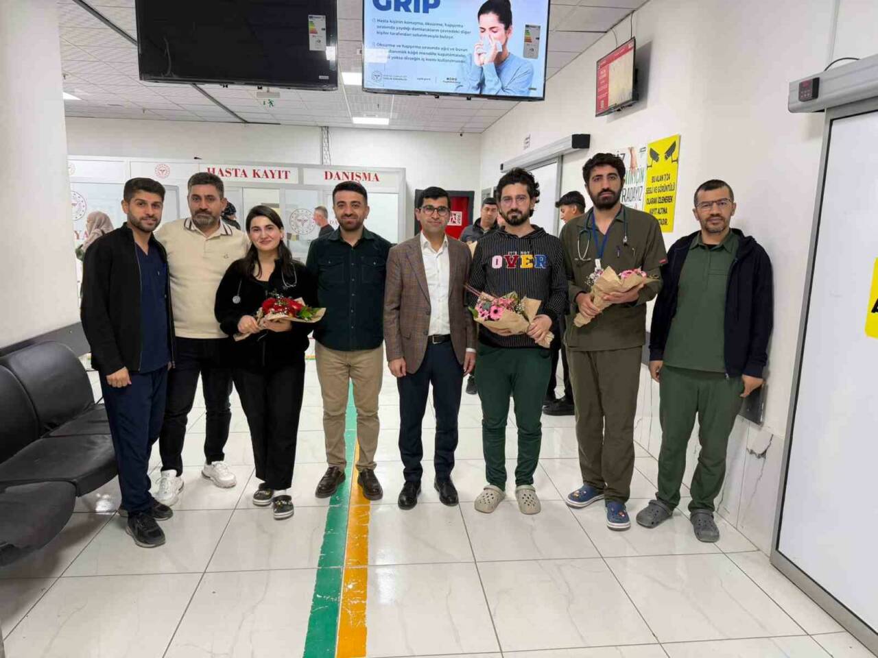 Şırnak’ta, İdil Devlet Hastanesi yönetimi, 14 Mart Tıp Bayramı vesilesiyle