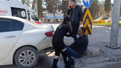 Adıyaman’da iki otomobilin çarpışması sonucu 1 kişi yaralandı.