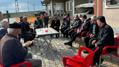 Adıyaman’ın Besni Kaymakamı Ahmet Oğuz Aslan, yapımı tamamlanan Kutluca Köyündeki