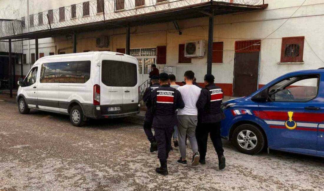 Gaziantep'te, çeşitli suçlardan kesinleşmiş toplam 24 yıl hapis cezası bulunan