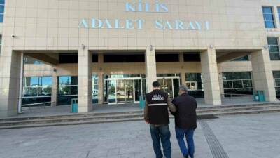 Kilis’te narkotik ekiplerinin sokak satıcılarına yönelik operasyonunda 84.41 gram metamfetamin