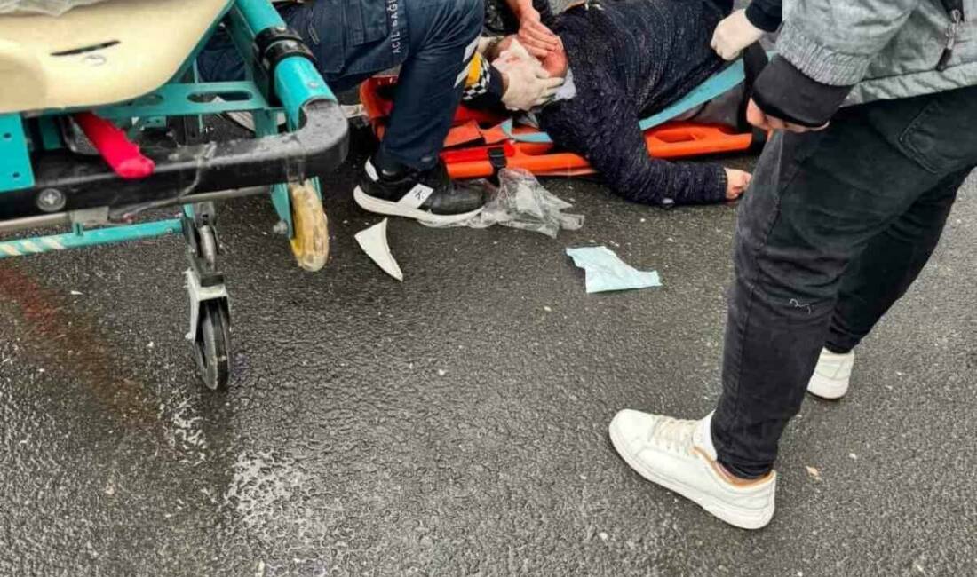 Mardin'in Nusaybin ilçesinde yolun karşısına geçmeye çalışan bir yaya, seyir