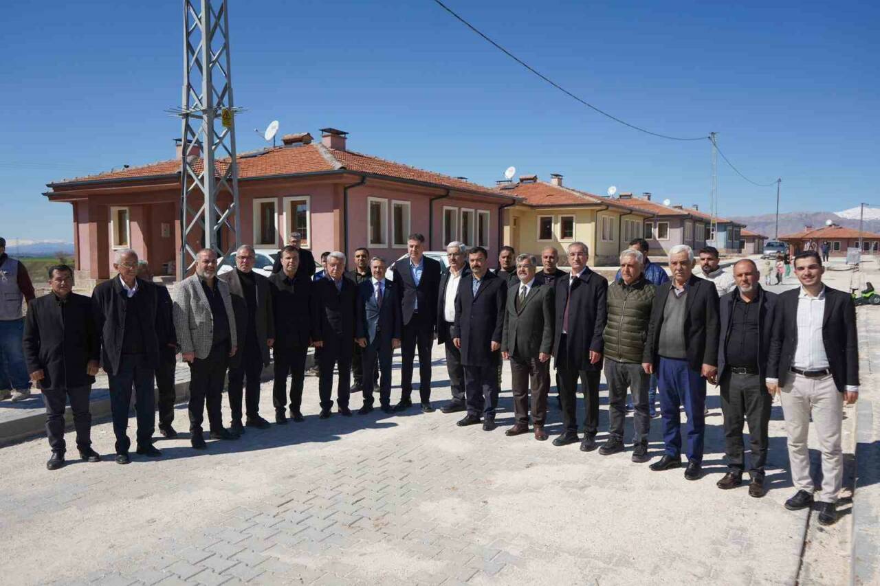 AK Parti Adıyaman Milletvekili İshak Şan, gerçekleştirdiği yoğun ve kapsamlı