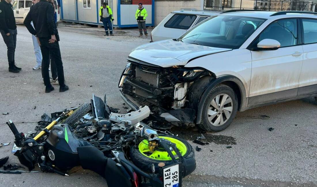 Adıyaman’ın Gölbaşı ilçesinde motosiklet ile otomobilin çarpışması sonucu 1 kişi
