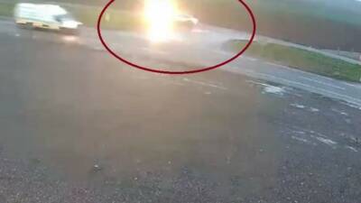 Diyarbakır’ın Bismil ilçesinde otomobil ile hafif ticari aracın çarpışması sonucu