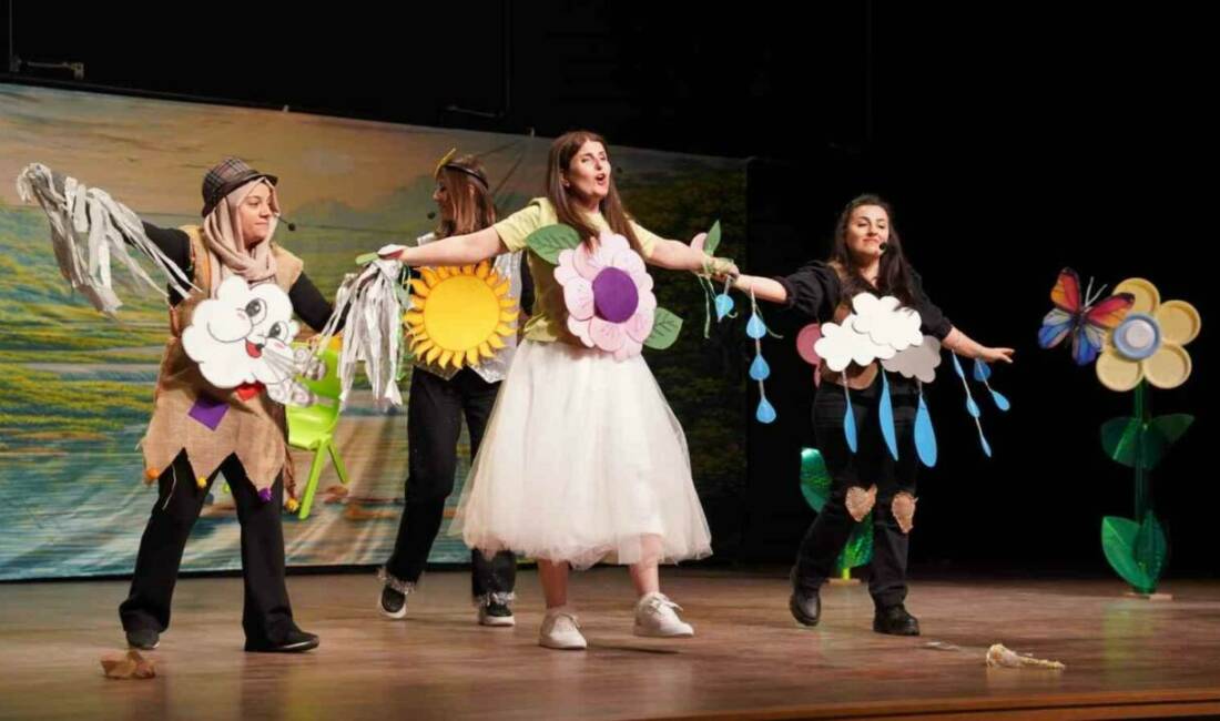 Sümer Anaokulu tarafından, Dünya Tiyatrolar Günü kapsamında öğretmenler tarafından hazırlanan