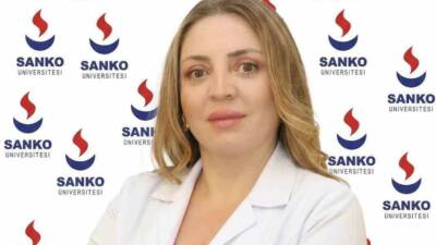 Beslenme ve Diyetetik Bölümü Dr. Öğr. Üyesi Funda Esin Çolak,