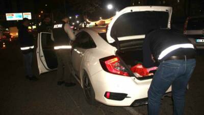 Şanlıurfa’da düzenlenen "Huzur 63" operasyonunda, çeşitli suçlardan aranan 78 kişi