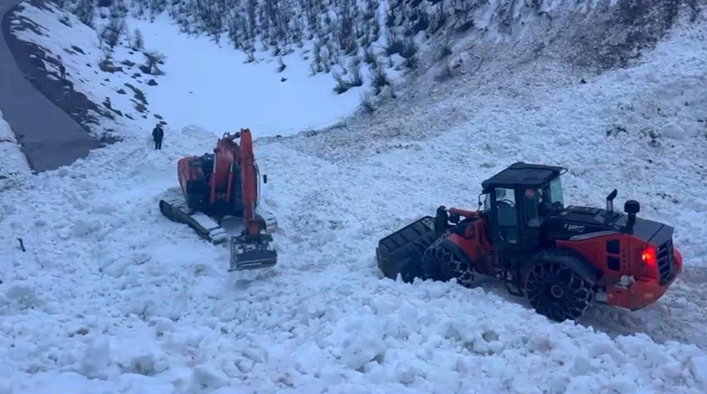 Şırnak’ta etkili olan yoğun kar yağışının ardından meydana gelen dev