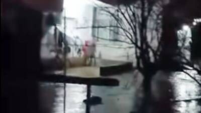 Şırnak’ın Kasrik beldesine bağlı Koçbeyi köyünde etkili olan şiddetli sağanak