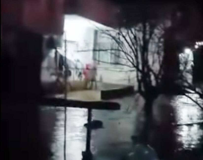 Şırnak’ın Kasrik beldesine bağlı Koçbeyi köyünde etkili olan şiddetli sağanak