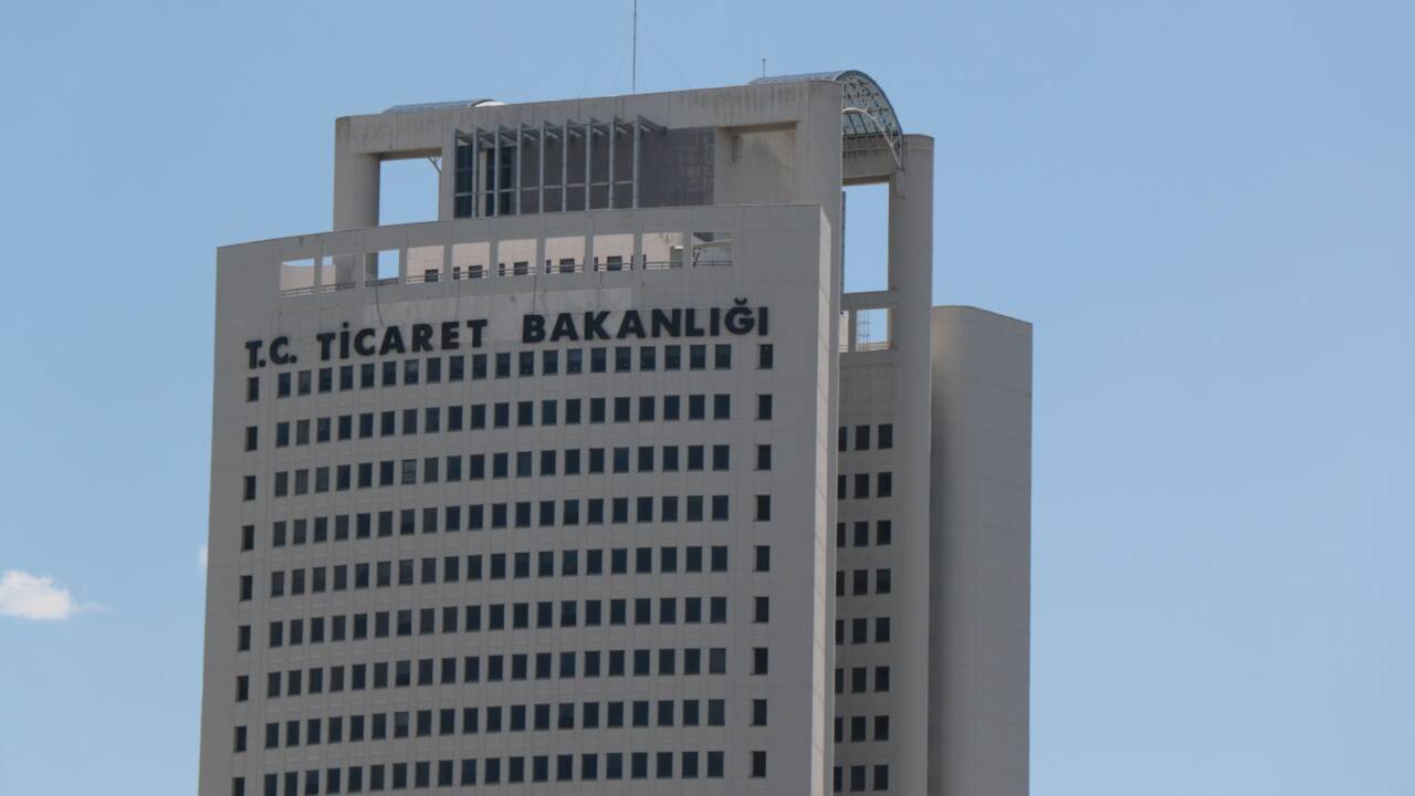 Ticaret Bakanlığı, yemek sipariş platformlarıyla çalışan restoranlardan gelen şikayetler üzerine