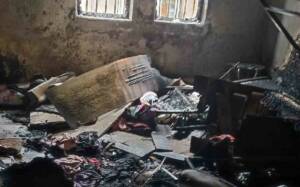 Diyarbakır'ın Bağlar ilçesindeki bir evde çıkan yangın itfaiye ekipleri tarafından