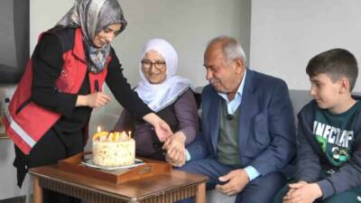 Adıyaman’da 7 çocuk, 22 torun sahibi Ömer ve Zeliha Artuğ