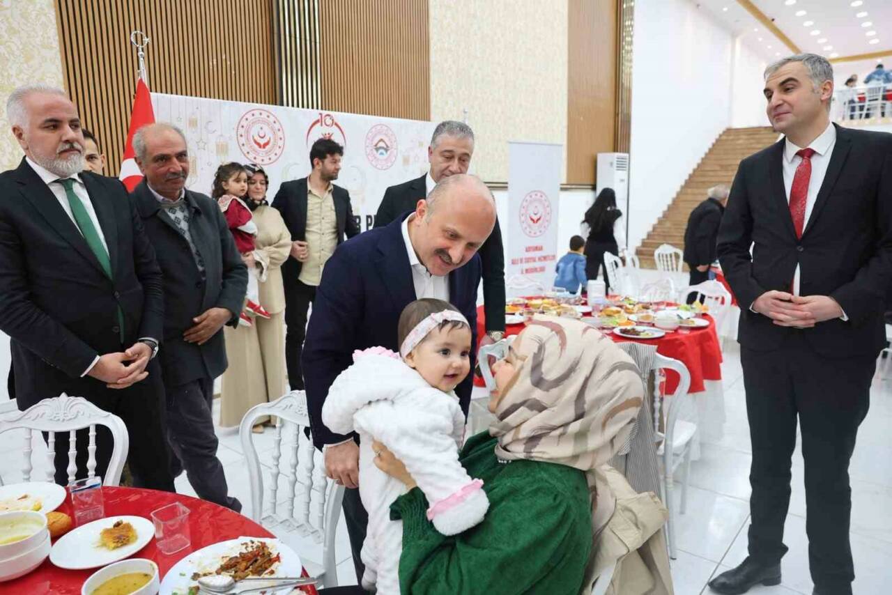 Adıyaman’da yetim ve koruyucu ailelere yönelik Aile ve Sosyal Hizmetler