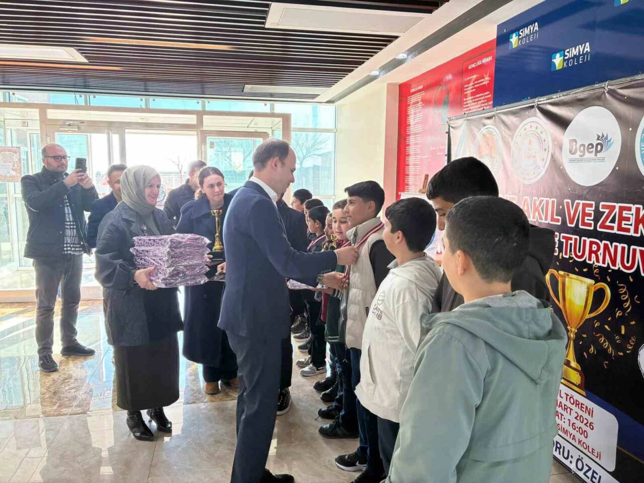 Şanlıurfa’nın Siverek ilçesinde düzenlenen 8. Türkiye Akıl ve Zekâ Oyunları