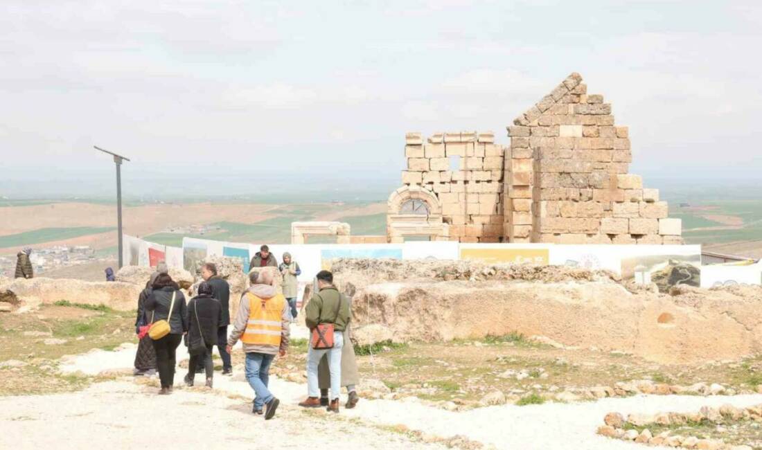 Diyarbakır’ın Çınar ilçesindeki 3 bin yıllık Zerzevan Kalesi, bayram tatilinde