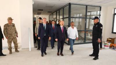 Adıyaman Valisi Dr. Osman Varol, Gölbaşı Halk Eğitim Merkezi inşaatında